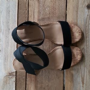 Maurices Hillary Elastic Ankle Block HL size 8.5M (never worn)